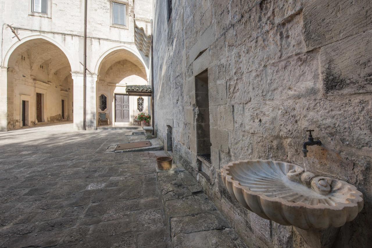 Castello Di Casamassella Acomodação com café da manhã Quarto foto