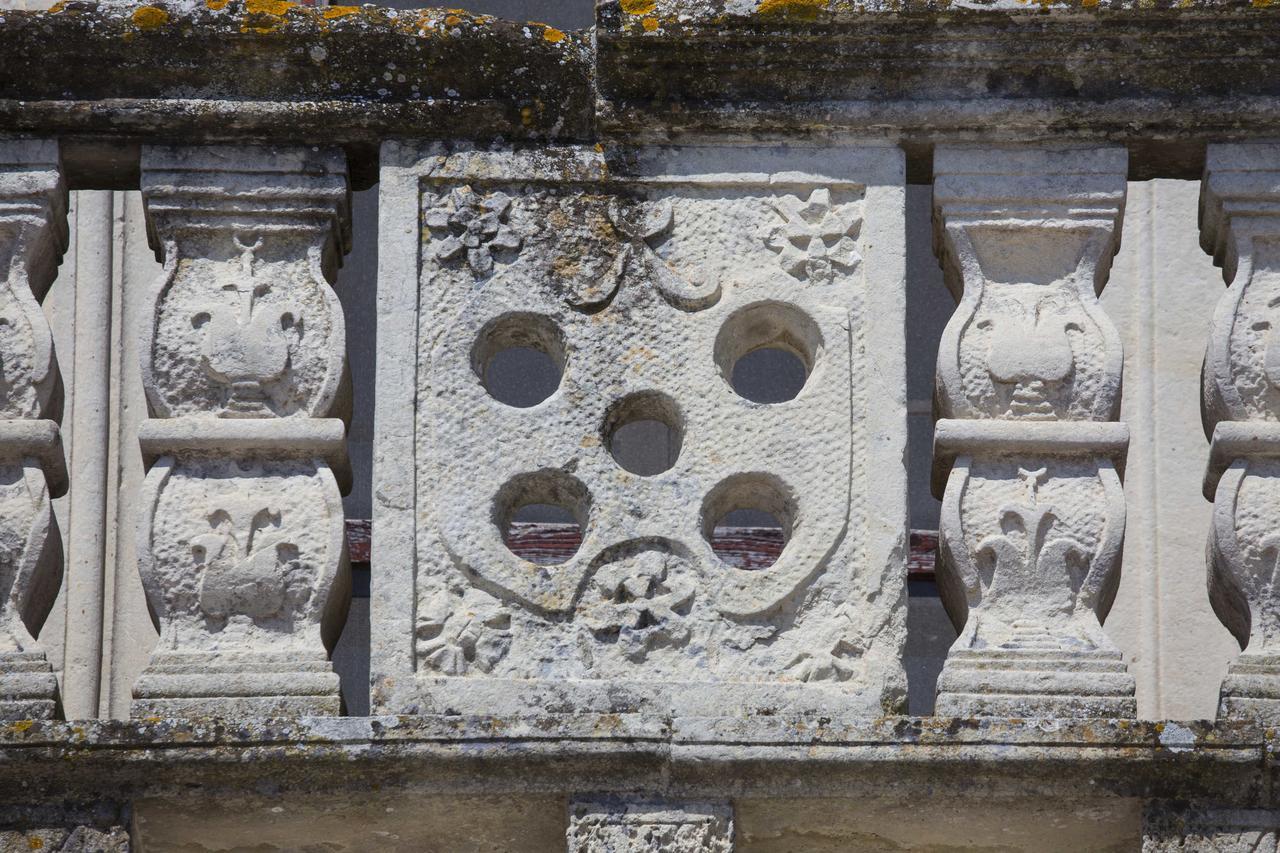 Castello Di Casamassella Acomodação com café da manhã Quarto foto