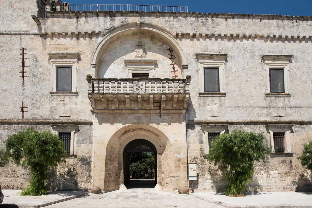 Castello Di Casamassella Acomodação com café da manhã Quarto foto