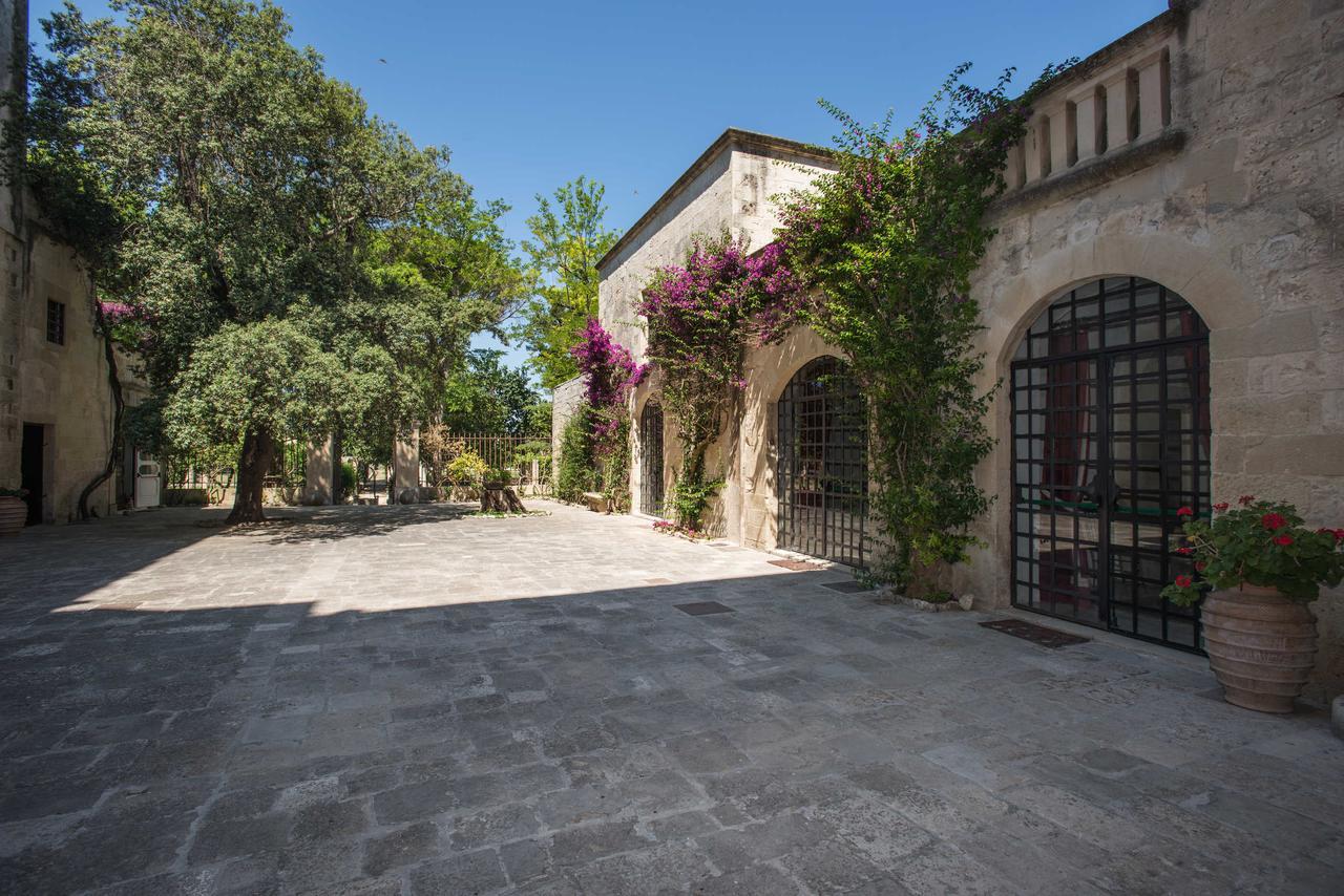 Castello Di Casamassella Acomodação com café da manhã Quarto foto