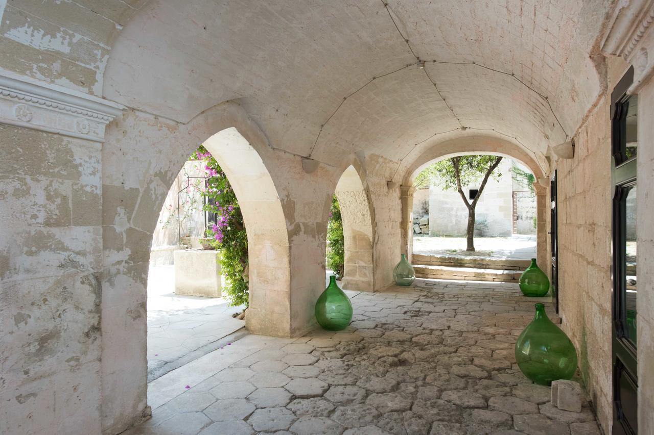 Castello Di Casamassella Acomodação com café da manhã Exterior foto